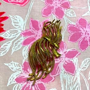 •monet• Gathered Tassel vtg Brooch